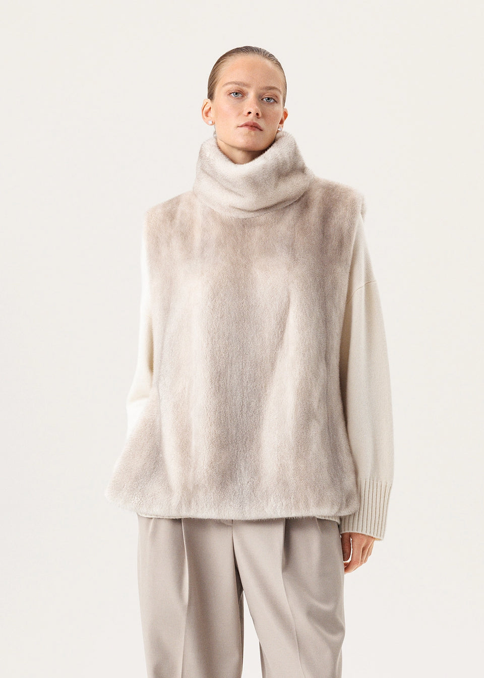 Minkweste in der Farbe «Ice»